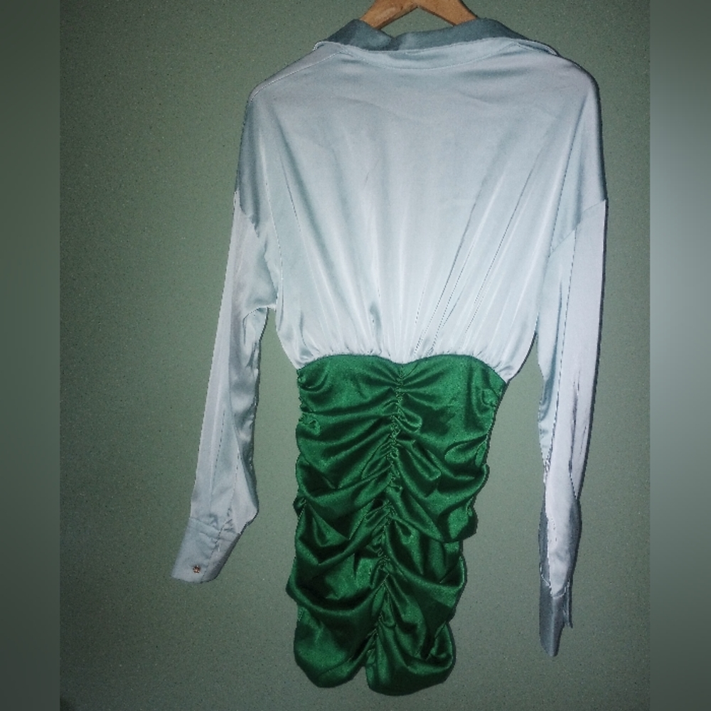 Women's green SHEIN Two Tone Ruched Bodycon Dress - Picture 14 of 15